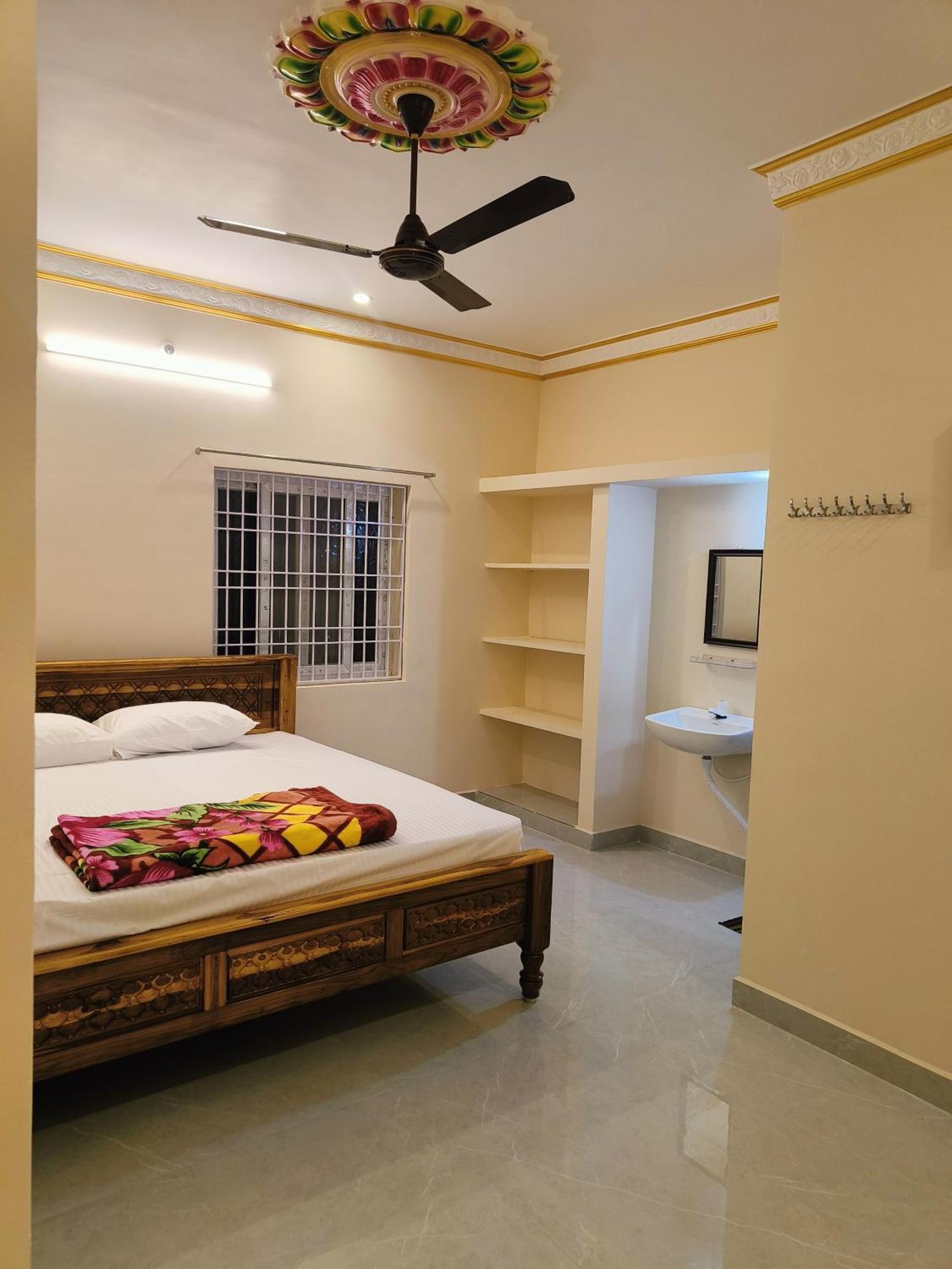 Liya Guest House Tiruvannamalai Luaran gambar